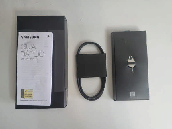 Quick User Guide, USB Cable and the SIM Removal Tool. Where is my Power Brick, Samsung?