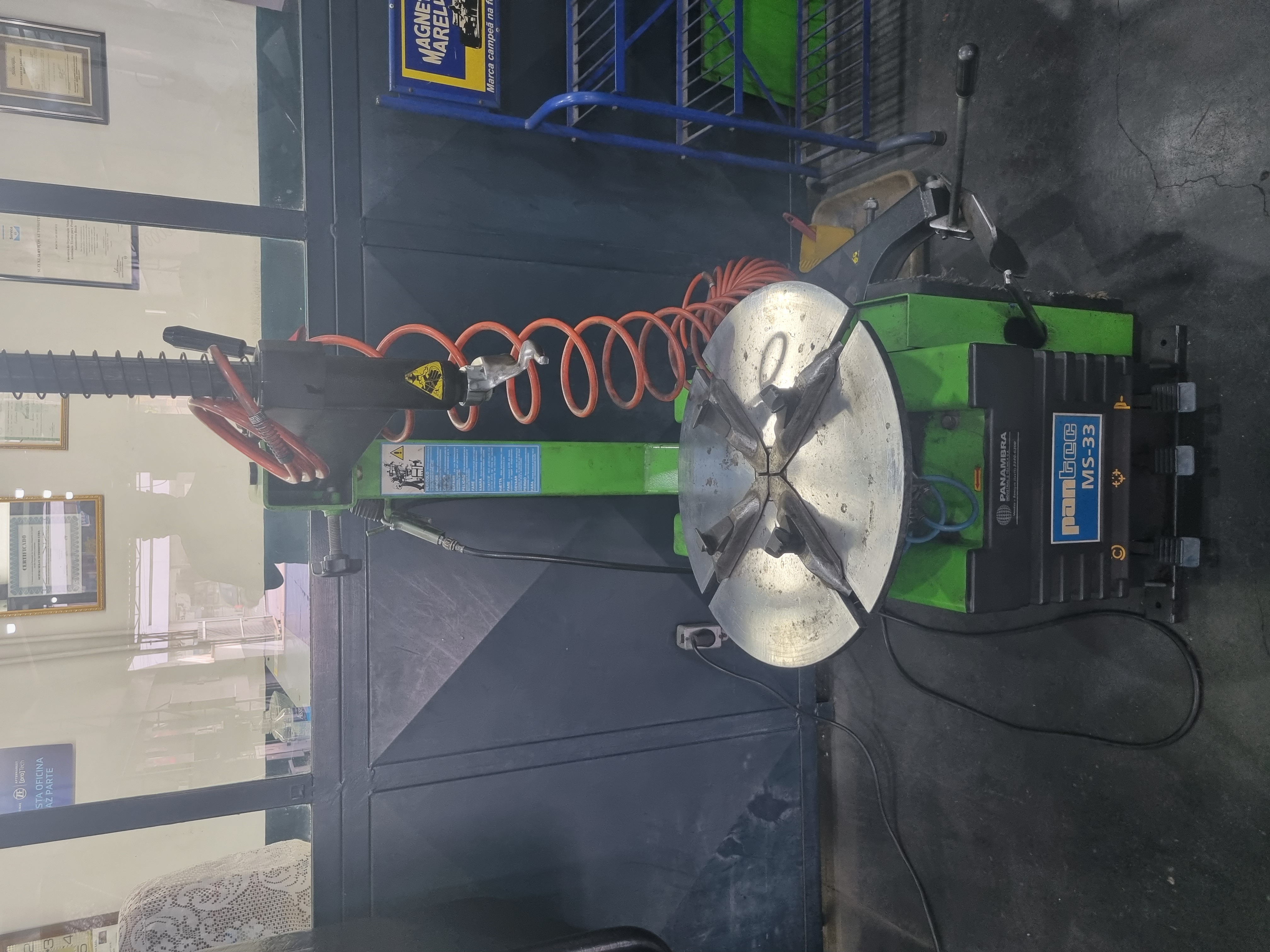 Aparelho para Troca de Pneus